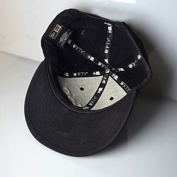 New Era 9Fifty Black snapback Raise cap Men's OSFA - Picture 6 of 16